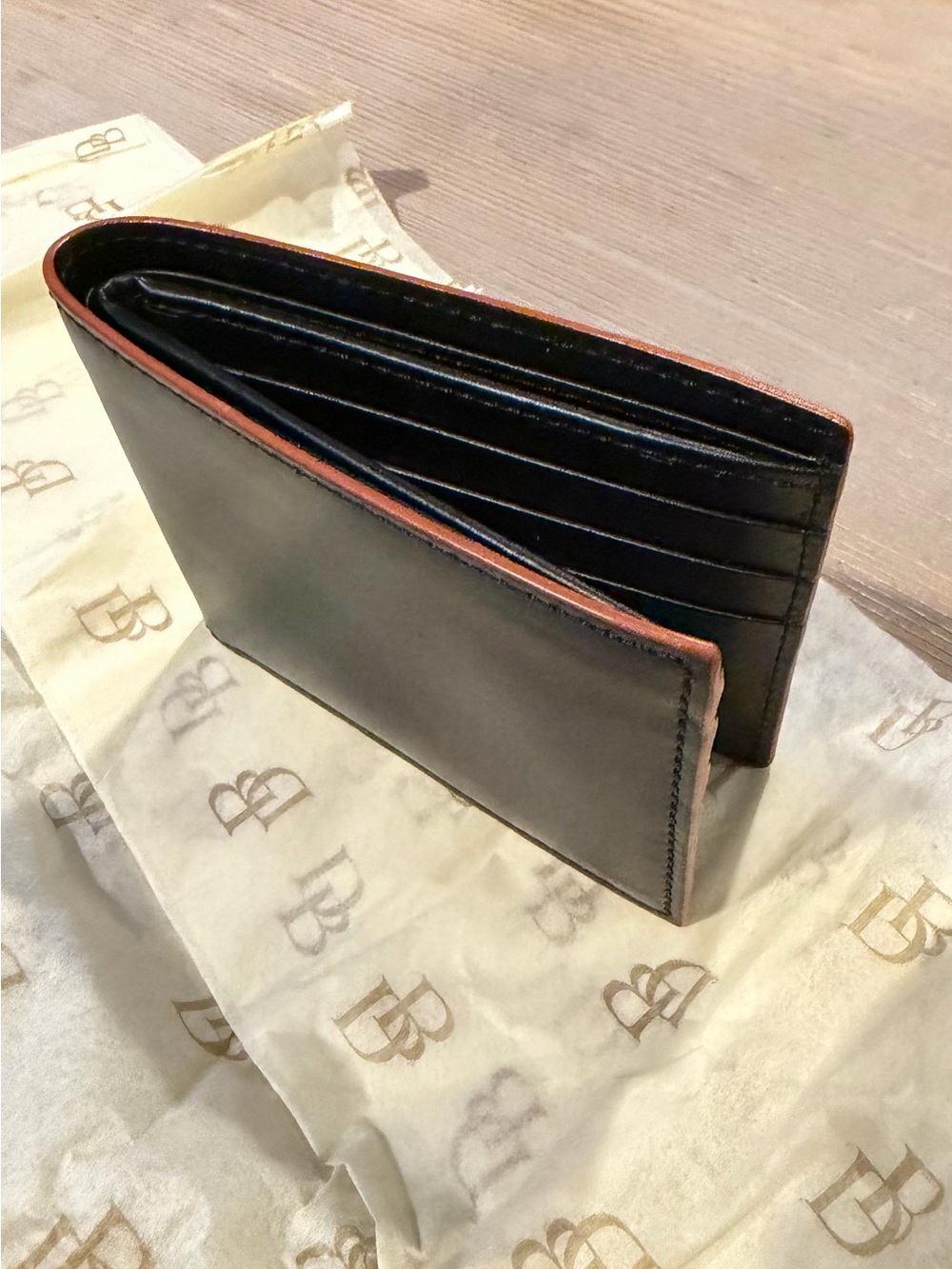 Dooney & Bourke Men’s Black Smooth Leather Bi-Fold Wallet - NEW with Tags